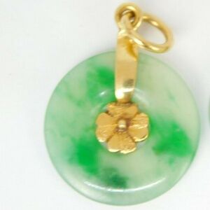 ESTATE 10K YELLOW GOLD TRANSLUCENT GREEN JADE CIRCLE PENDANTS 1"